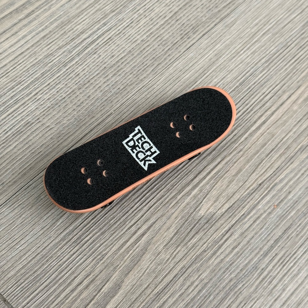 Tech decks - Picture 2 of 2